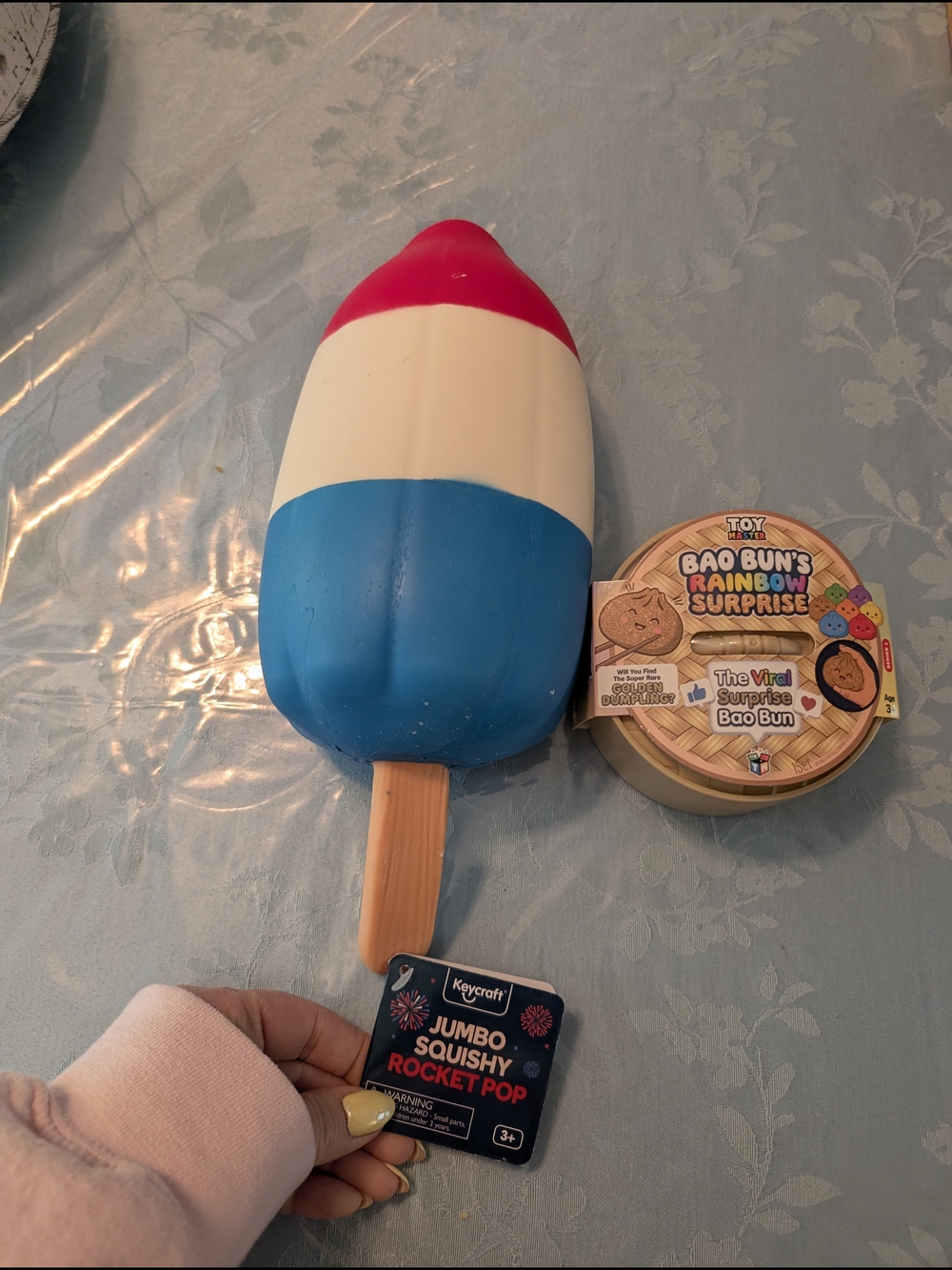 Jumbo Rocket Pop Squishy Toy - Red White Blue & Bao Buns Rainbow Surprise